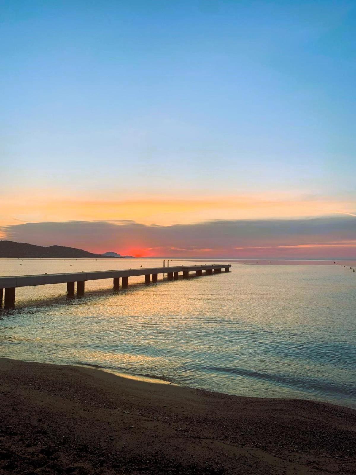 Reve D'Azur, 2 Chambres, Maison Julia En Bord De Mer A La Nartelle, Piscine Partagee, Parking & Terrasse Bbq, Wifi Et Draps Inclus Plage A Pied Sainte-Maxime Ngoại thất bức ảnh