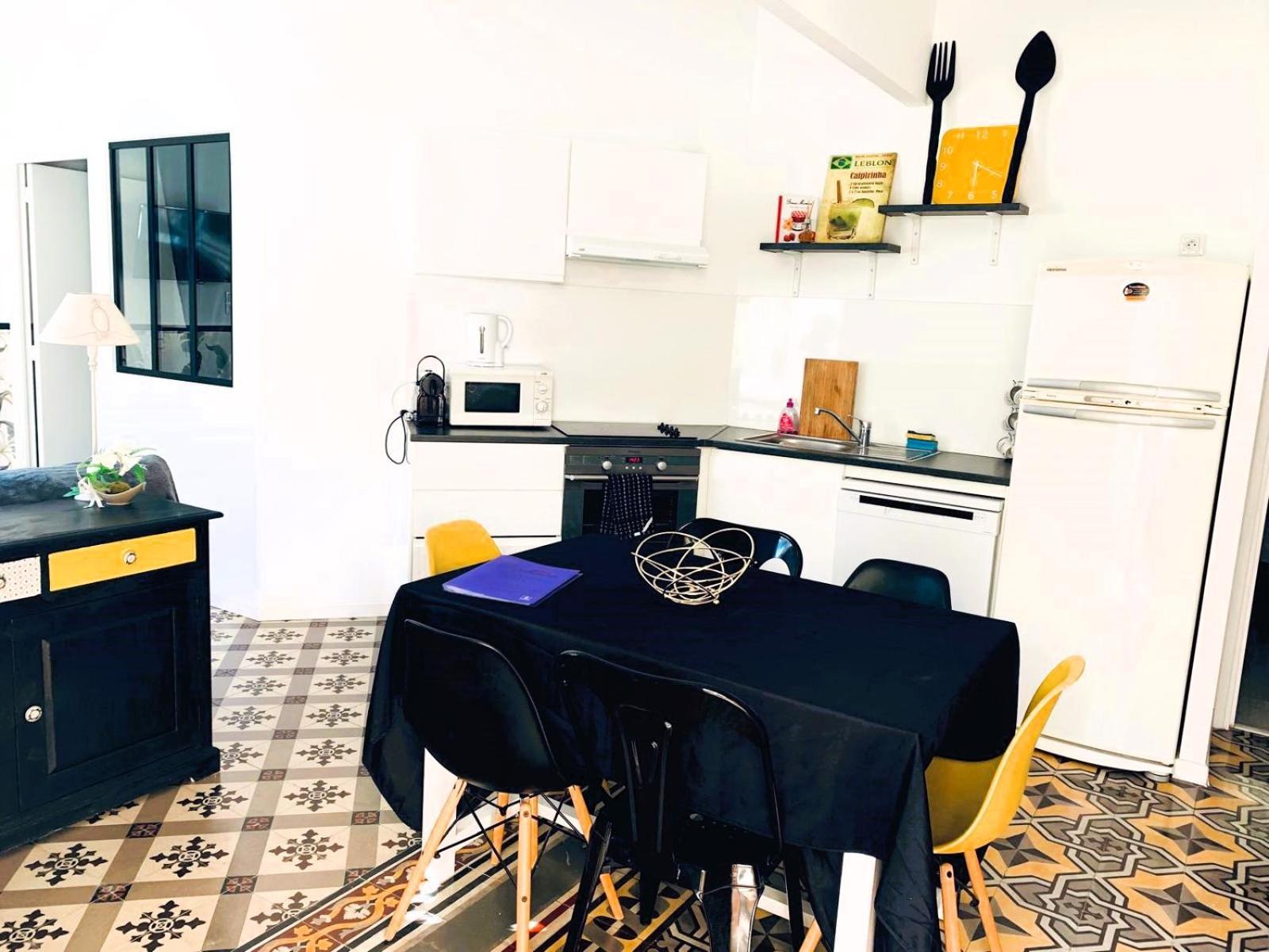 Reve D'Azur, 2 Chambres, Maison Julia En Bord De Mer A La Nartelle, Piscine Partagee, Parking & Terrasse Bbq, Wifi Et Draps Inclus Plage A Pied Sainte-Maxime Ngoại thất bức ảnh