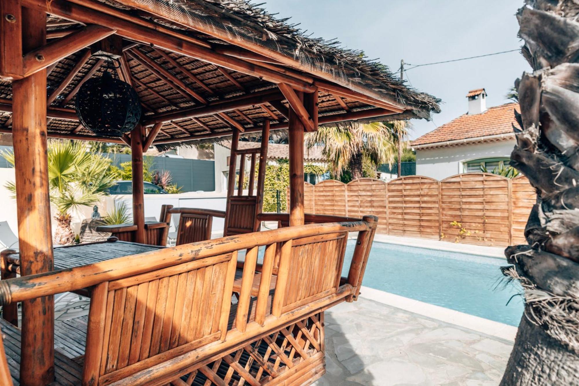 Reve D'Azur, 2 Chambres, Maison Julia En Bord De Mer A La Nartelle, Piscine Partagee, Parking & Terrasse Bbq, Wifi Et Draps Inclus Plage A Pied Sainte-Maxime Ngoại thất bức ảnh